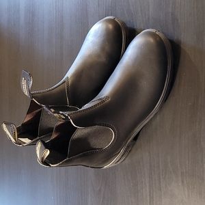 Blundstones 🇺🇸 9.5 women's, Black